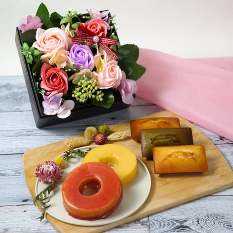 上品な甘さと香りを贈る シャボンフラワー＆和スイーツギフト（740066）【送料無料】（ホワイトデー）（母の日）（誕生日）（お祝い）（プレゼント）