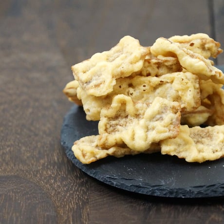 【江戸屋】山わさびいか天40g（5812）北海道産山わさび使用 サクサク食感 ツーンと抜ける辛さ 大人のおつまみ