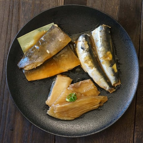 銀くまお手軽煮つけセット（430320）【送料無料】人気和食店監修。低温調理でふっくら仕上げた、ほっけ・かすべ・いわしの煮付け。ギフト。