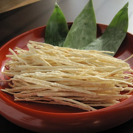 【江戸屋】焼かま95g（3352）香ばしく焼き上げた淡白で食べやすいソーメン状焼きかま
