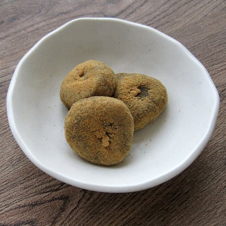 黒ごまきな粉ちぎり草もち130g（7499）金賞受賞の和風もち菓子 日本産大豆使用