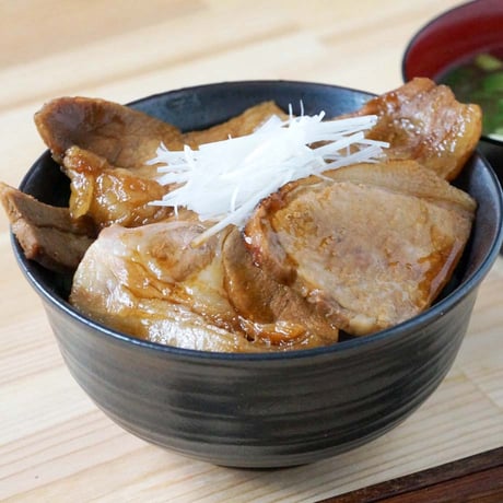 江戸屋のこだわり豚丼の具3食（410120）北海道産豚肉100%使用。ロースとバラの2種肉に甘辛タレと炙りの香ばしさ。帯広の本場の味。