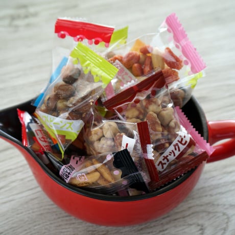 【江戸屋】小豆さんおこったぞ350g（7390）7種類の豆菓子が楽しめるバラエティ詰合せ