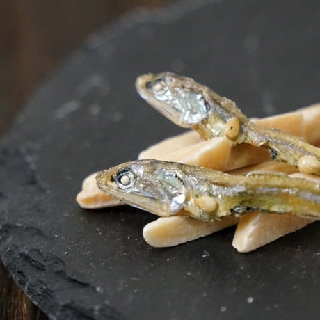 アーモンド魚16袋（11809）国内産小魚×アーモンドの香ばしいサクサクおやつ