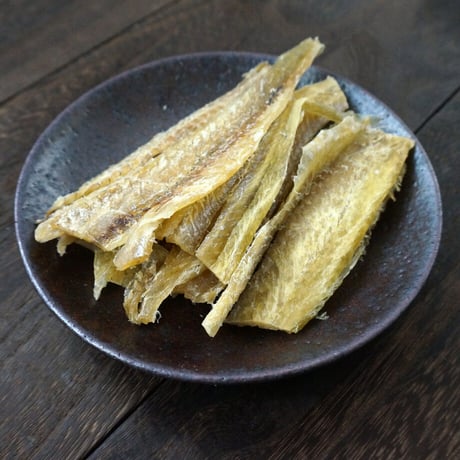 【江戸屋】氷下魚のとば燻82g（こまいのとばくん）（1842）燻製香が広がる食べやすい氷下魚のむき身珍味
