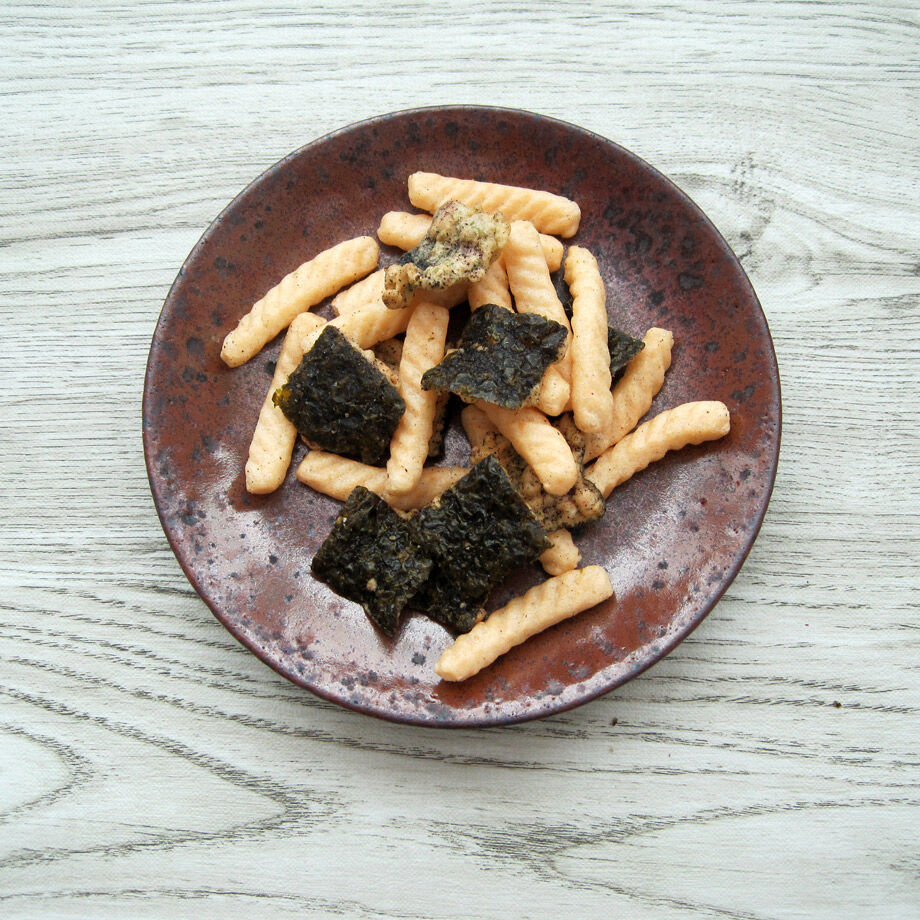 かっぱえびせん・梅と赤しそ香るサクサクのり天ミックス26g（5811