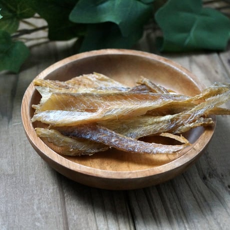 【江戸屋】氷下魚のとば燻82g（こまいのとばくん）（1842）燻製香が広がる食べやすい氷下魚のむき身珍味
