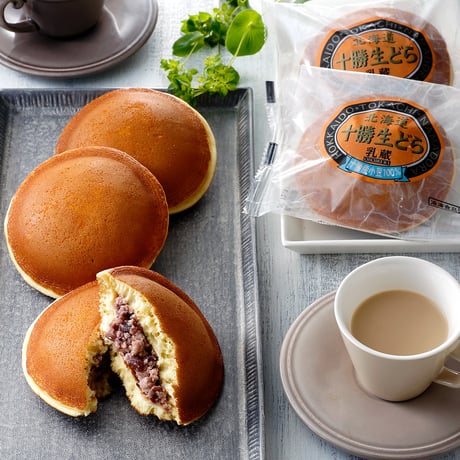 乳蔵北海道十勝生どら10個（440219）【送料無料】（差し入れ）（お取り寄せ）（お中元）（お歳暮）（ギフト）（贈答品）
