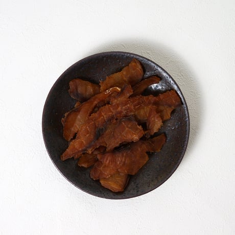 【江戸屋】鮭とばスライス昆布醤油味45g（3706）日高昆布醤油が香るやわらか食感の鮭とば