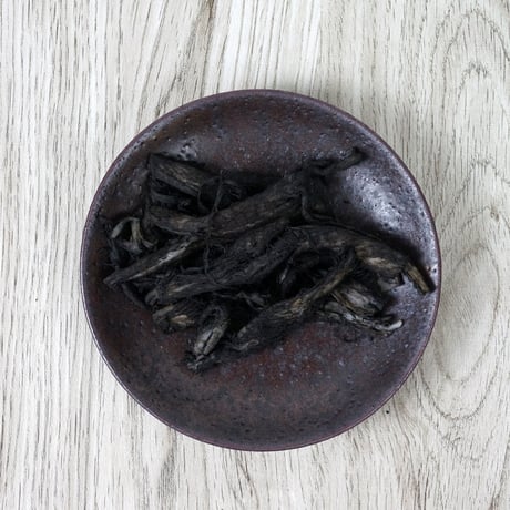 【江戸屋】黒のさきいか44g（569）イカスミの旨みとスモーク香る深い味わいのさきいか