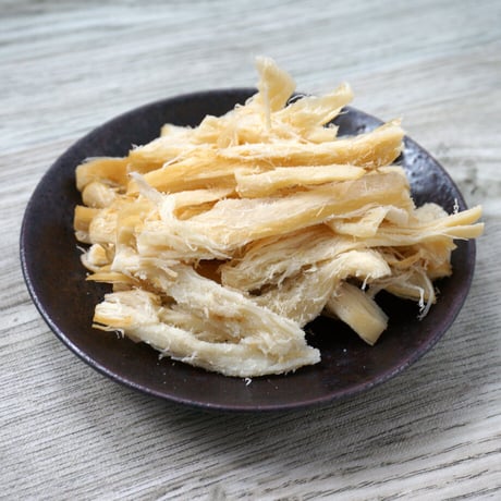 【江戸屋】ふんわりくんさき80g（355）太めに裂いた肉厚いかの燻製珍味・ふわふわ食感