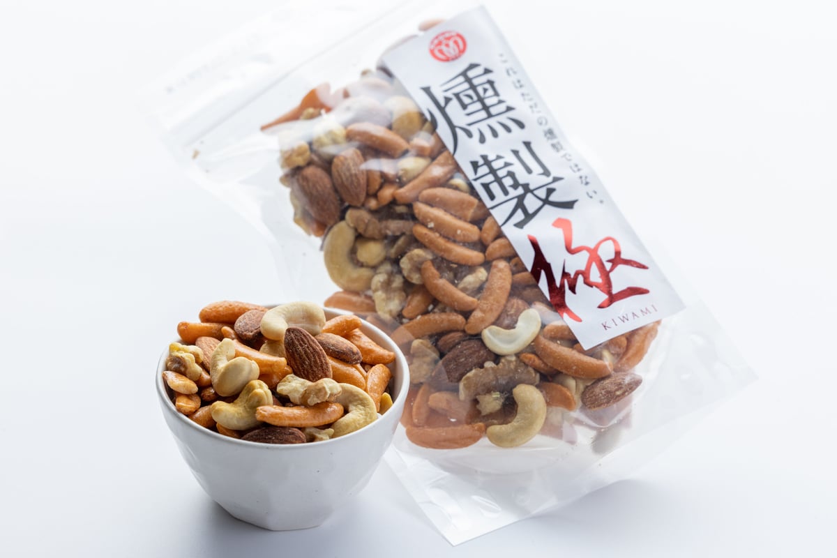 江戸屋】燻製極(くんせいきわみ)柿の種&ミックスナッツ100g 江戸屋】燻製極(くんせいきわみ)柿の種&ミックスナッツ100g