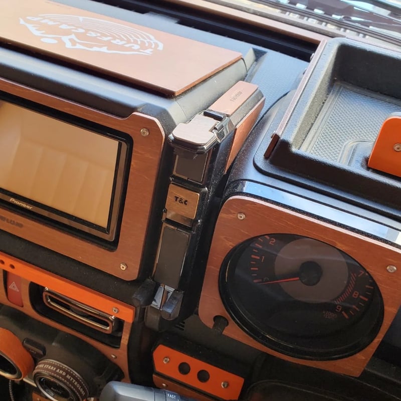 スマホホルダーパネル | TURF&CAMP