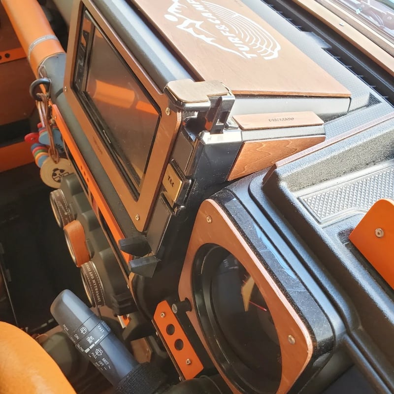 スマホホルダーパネル | TURF&CAMP