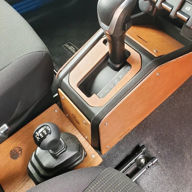 車 センターコンソールパネル 大型フラットスクリーン 楽天市場】日産 セレナ C28(2022年12月から) コンソールパネル