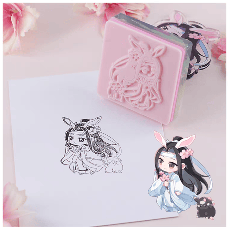 魔道祖師　楽由町　スタンプ付きアクリルスタンド（芳茵戯兎）【お取り寄せ・日本から発送】