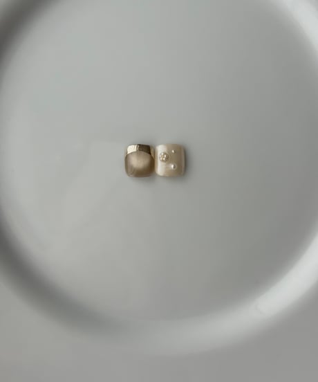 Pearl beige