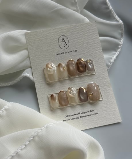 Milky gold