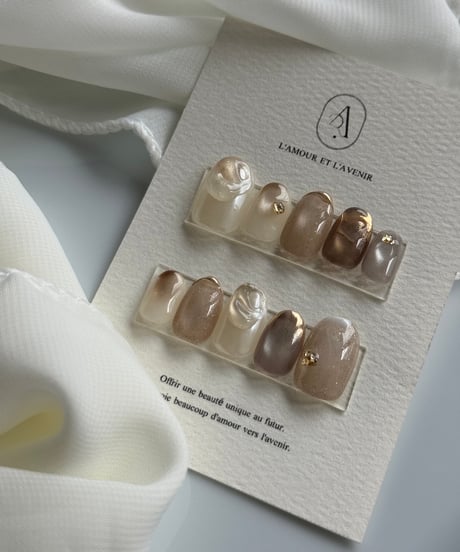 Milky gold