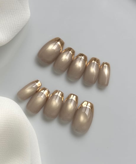 Satin gold