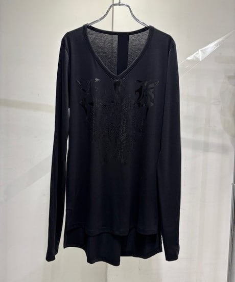 BEATENJIKU V-Neck-T-Shirt-Black