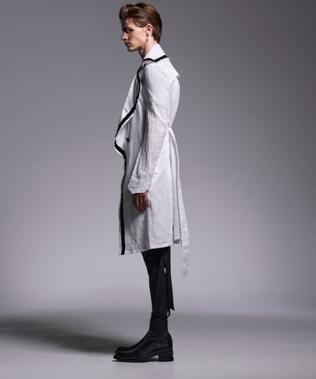 W-Gaze Gaze Napoleon Coat (White)