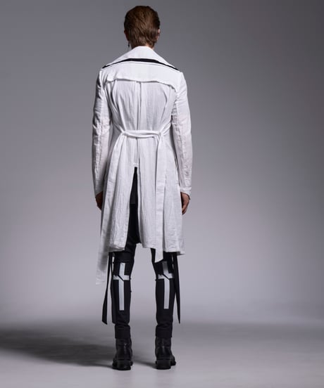 W-Gaze Gaze Napoleon Coat (White)