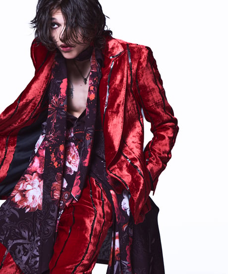 TOGE Velvet Peaked Jacket-Red