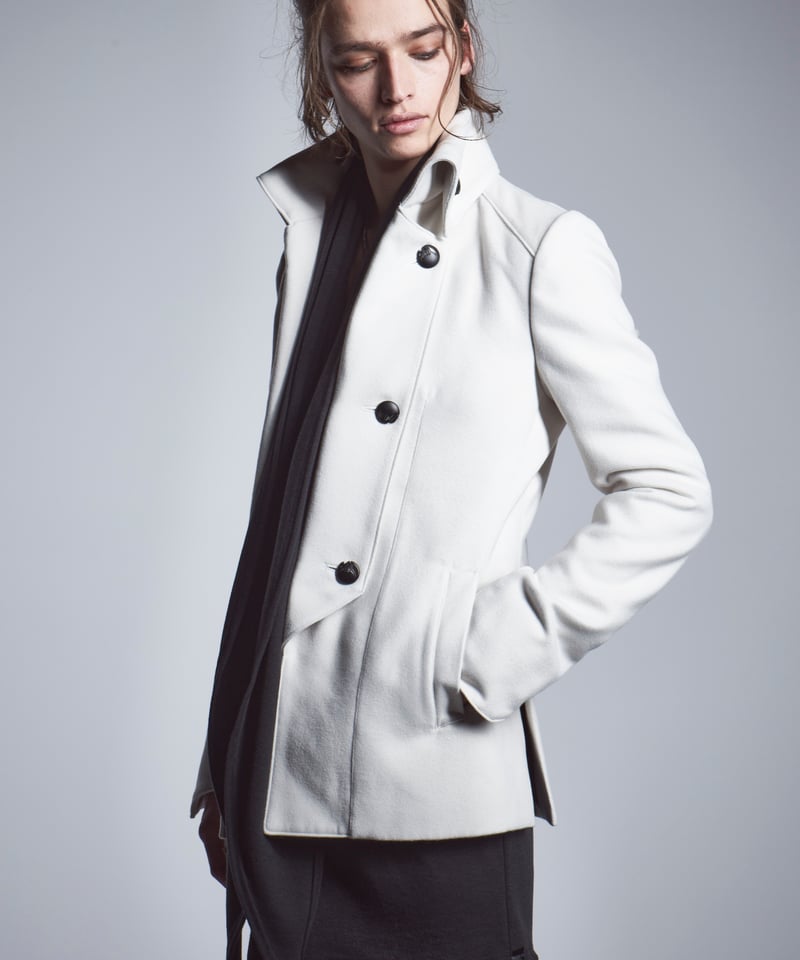 Beaver Napoleon Jacket -White | DETRUIRE