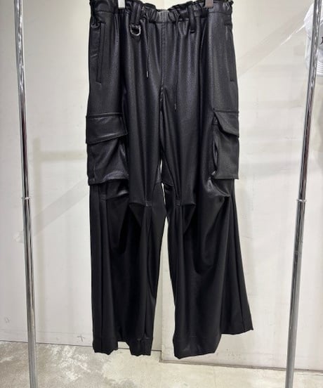 Emboss Silley Jersey	Cargo Pants