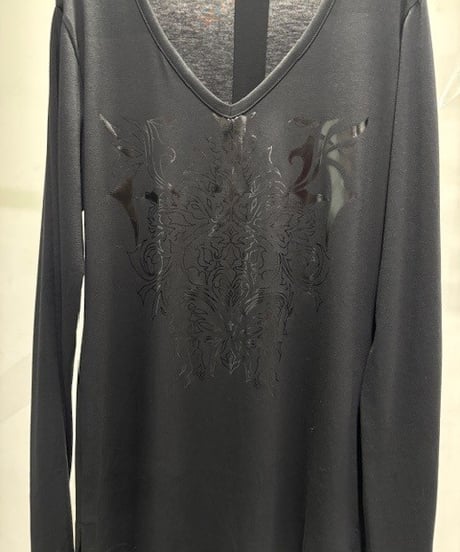 BEATENJIKU V-Neck-T-Shirt-Black