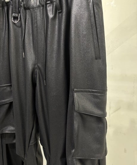 Emboss Silley Jersey	Cargo Pants