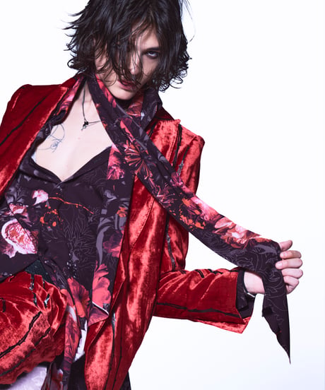 TOGE Velvet Peaked Jacket-Red