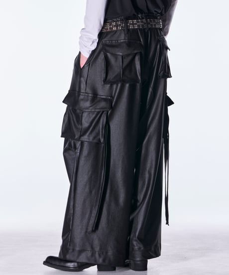 Emboss Silley Jersey	Cargo Pants