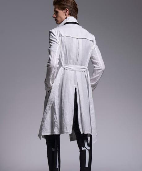 W-Gaze Gaze Napoleon Coat (White)