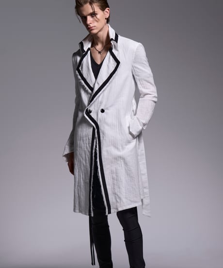 W-Gaze Gaze Napoleon Coat (White)