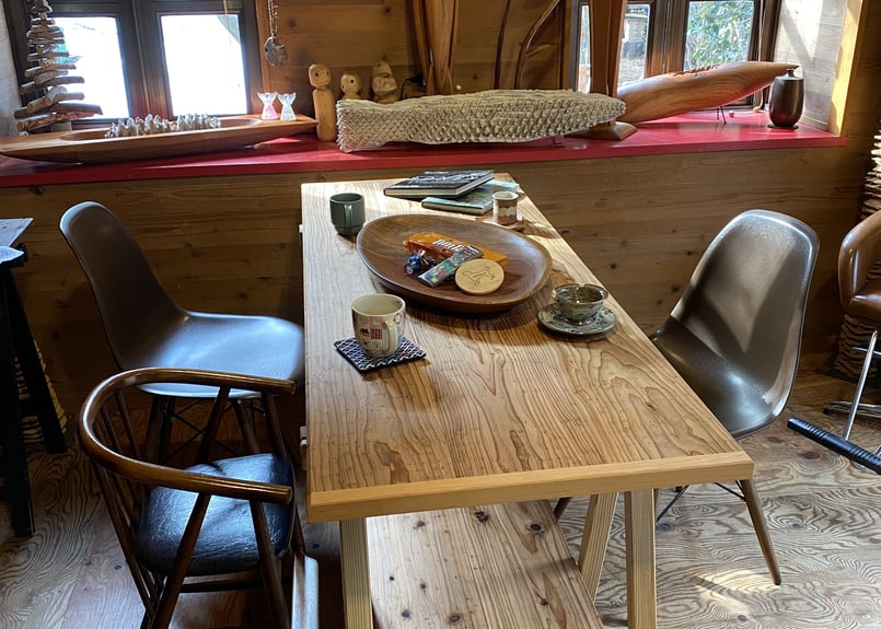 国産天然木・折りたたみテーブル | 齊藤商店 木と森とsauna&camp