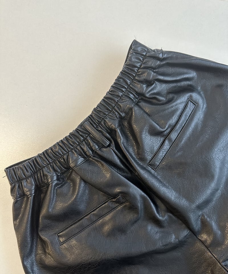 即納 underrow leather pants | Moxie..