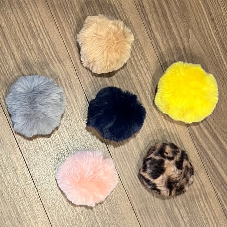pompom fur brooch