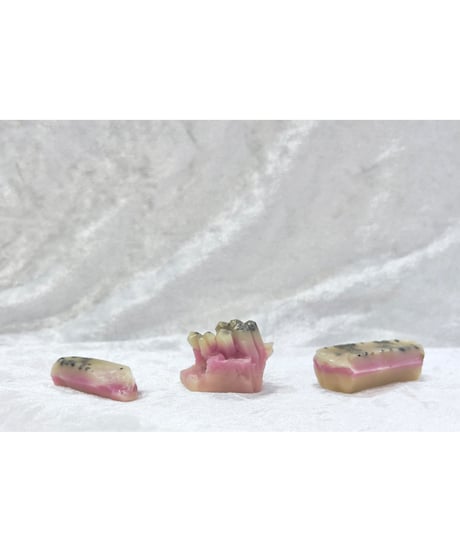 Set of 3 Crystals／ピンクグラデーション／フラワー&ハーブアソートの香り／ WAXBAR®