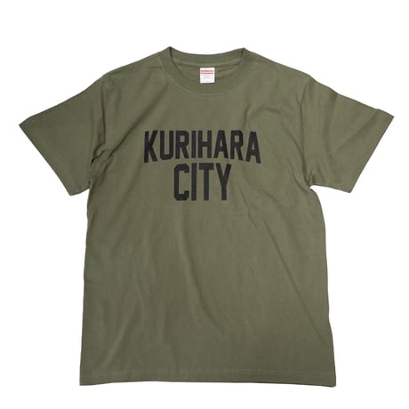 KURIHARA CITY 5.6oz ハイクオリティーTシャツ（ライトオリーブ）