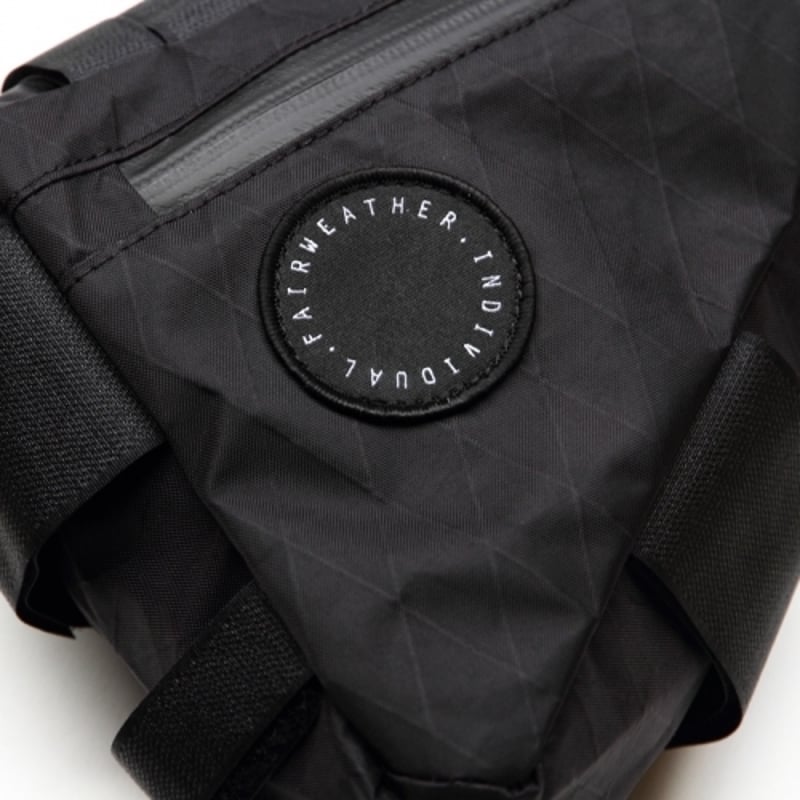 FAIRWEATHER corner bag X-pac（ブラック）フェアウェザー