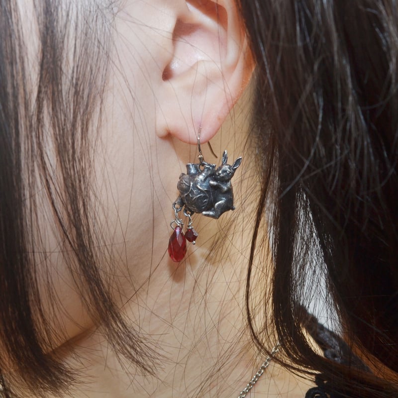 心臓とうさぎのピアス | ichiya's jewelry shop