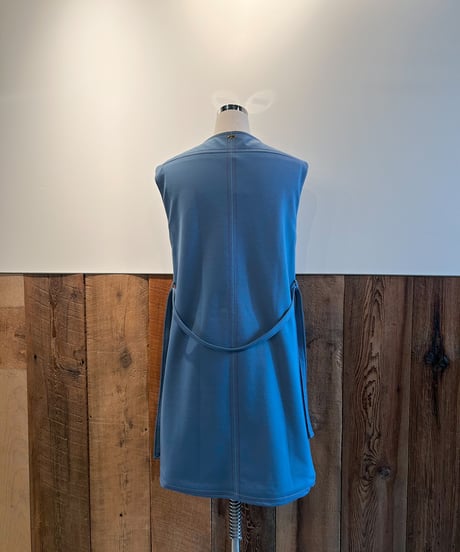 mn. Refaire - baggager's dress