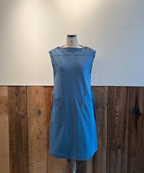 mn. Refaire - baggager's dress