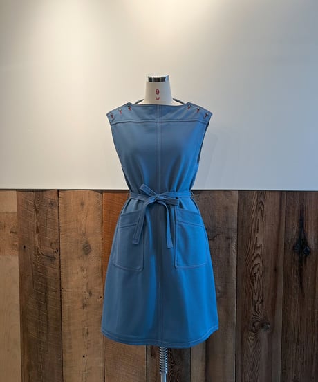 mn. Refaire - baggager's dress