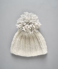 Plump Pompom シフォン（color オフホワイト）　選べるポンポンのニット帽　キッズサイズ