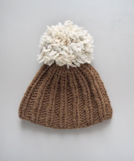 Plump Pompom シフォン（color フォックスブラウン）　セミオーダーのニット帽　シニアサイズ