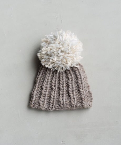 Plump Pompom シフォン（color フォックスブラウン）　セミオーダーのニット帽　シニアサイズ