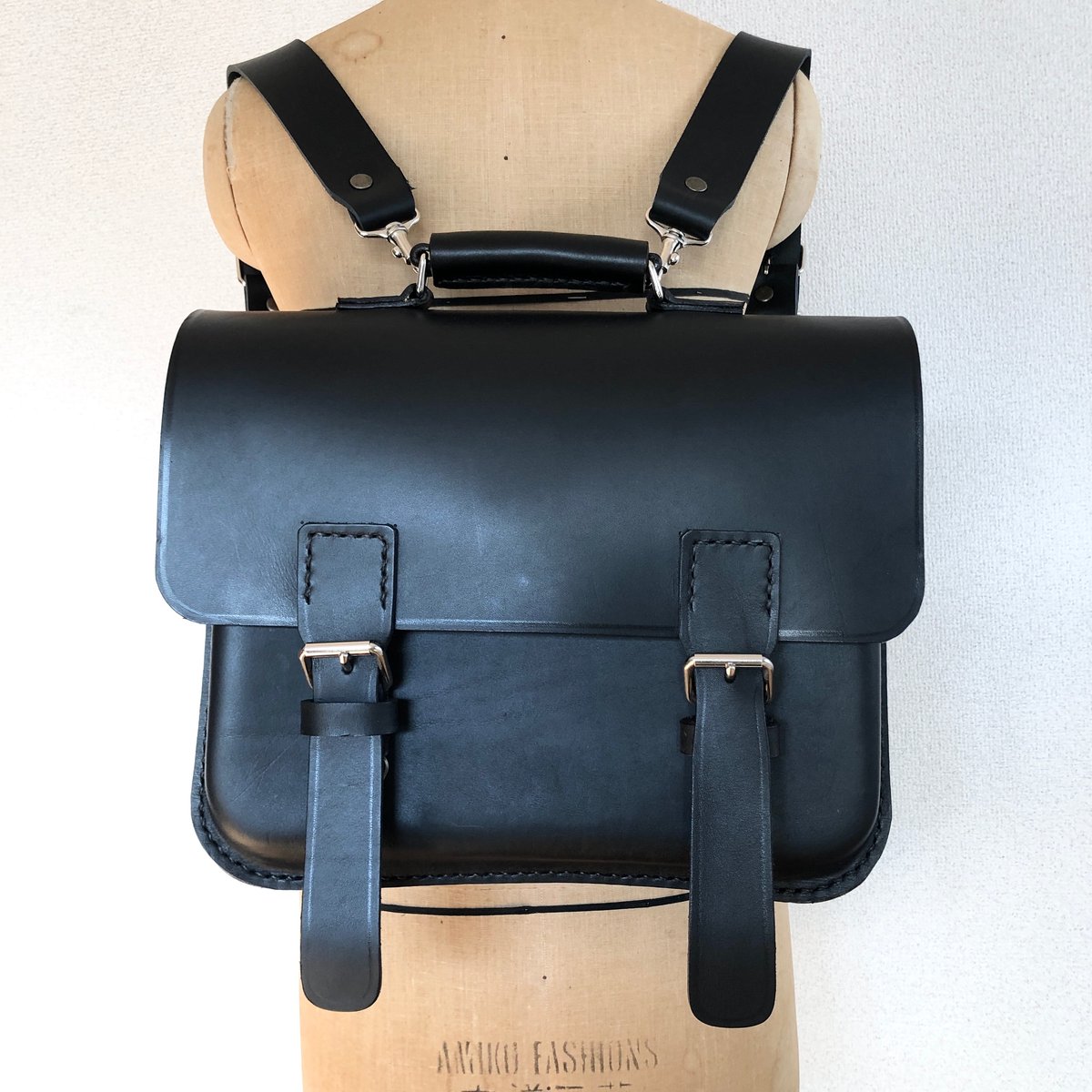 OURレザー持ち手の2wayリュック (ブラック) レザー持ち手の2WAYリュック – OURHOME